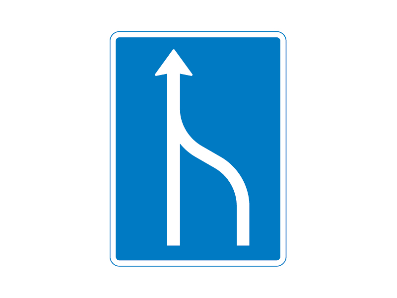 Færdselstavle E16.1.3 viser specifikt et vognbaneforløb, hvor antallet af vognbaner i samme retning formindskes, og den indikerer, at sammenfletningen sker fra venstre.